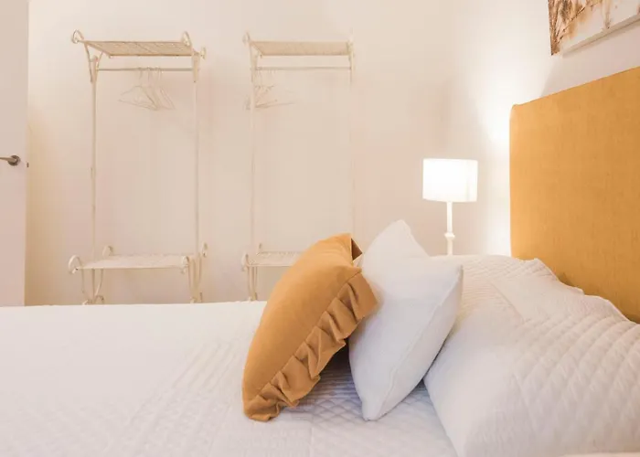 Florinda De La Cava - 4 Apartamento *